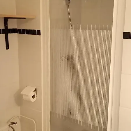 Marie De Campan - Le Vieux Village * 圣玛丽德康庞