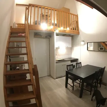 Marie De Campan - Le Vieux Village Apartment *