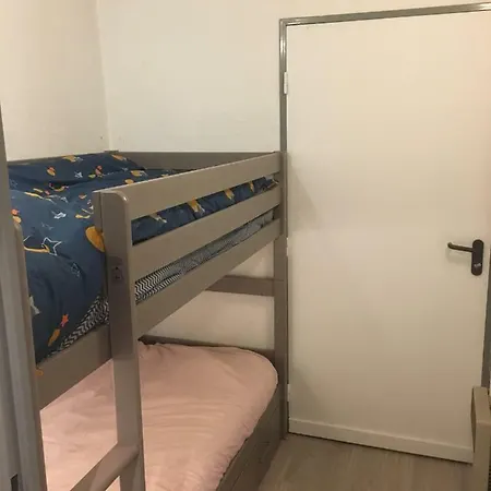 Marie De Campan - Le Vieux Village *