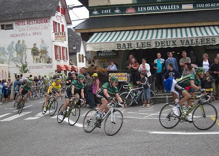 Marie De Campan - Le Vieux Village